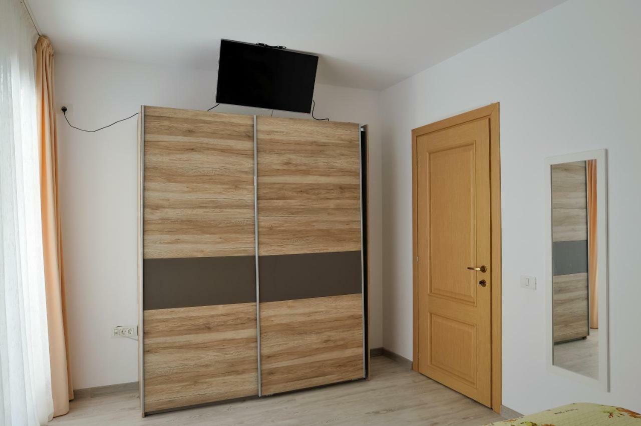 Apartament Deea Navodari Bagian luar foto