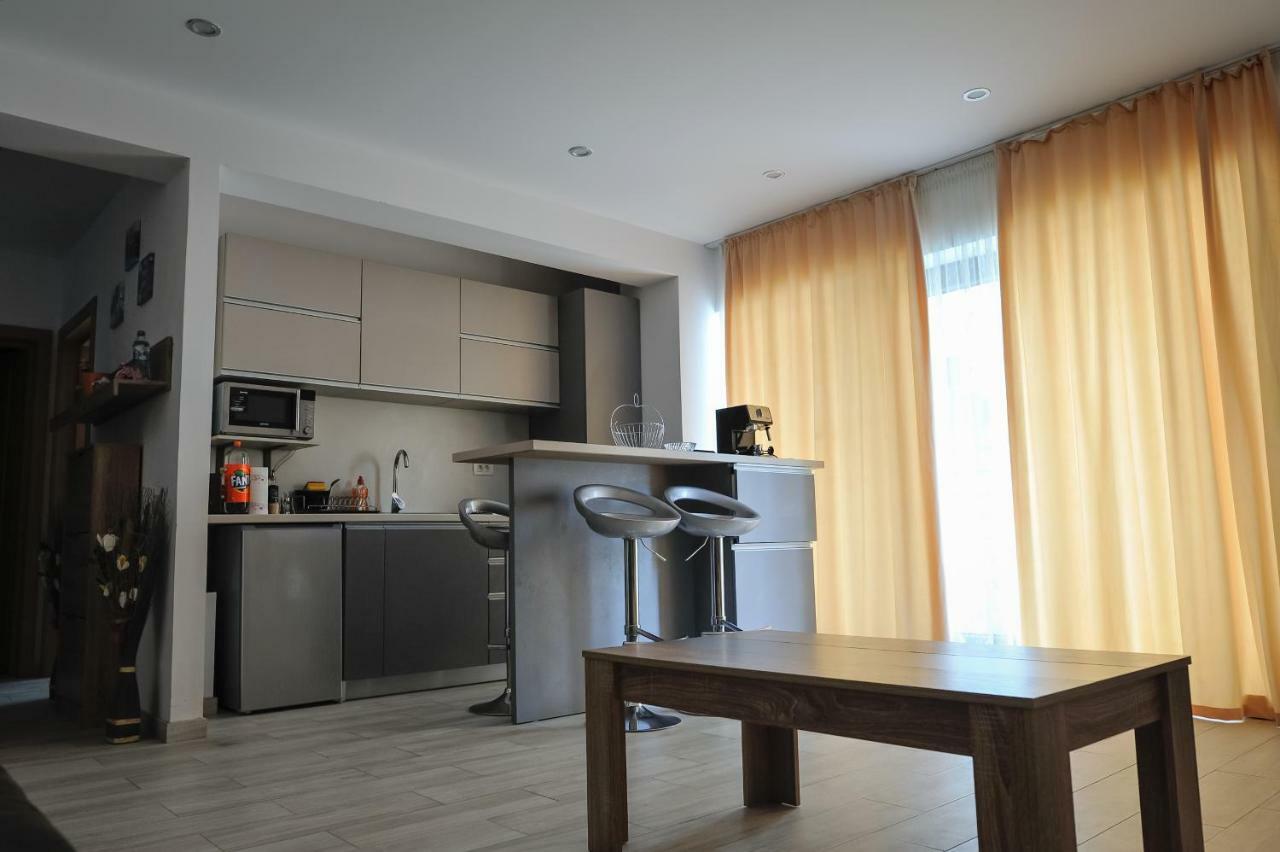Apartament Deea Navodari Bagian luar foto